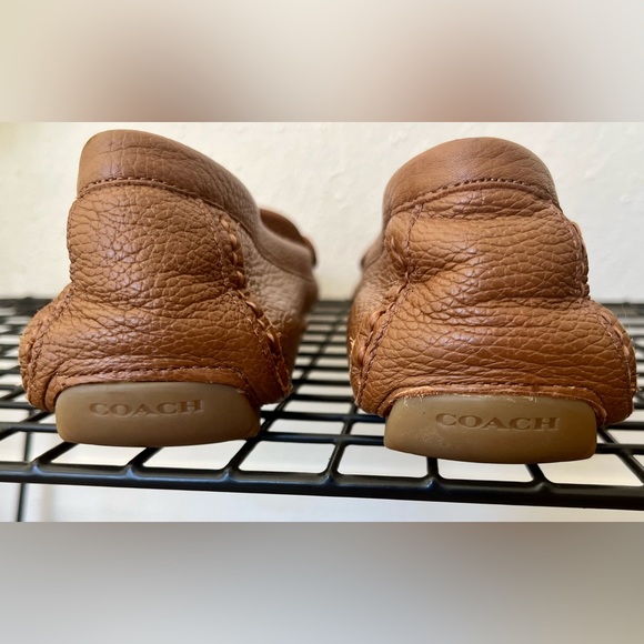 NEW Women’s Arlene Coach Moccasin Loafer, Tan, Size US 7. - Picture 4 of 15